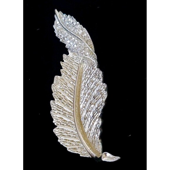 Sarah Coventry Signed Vintage Rhinestone Twisted Silver Tone Leaf Brooch Pin - Picture 8 of 8